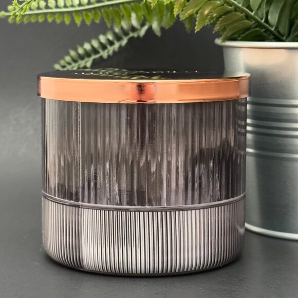 BBW Coconut Sandalwood White Barn Bath & Body Works 3 Wick Candle - Picture 2 of 10